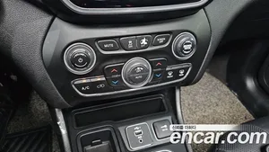 Jeep Cherokee, 2020 — миниатюра 26
