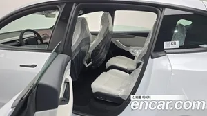 Tesla Model Y, 2026 — миниатюра 12