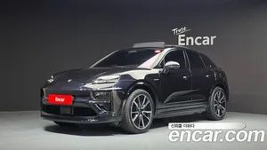 Porsche Macan, 2025 — миниатюра 1