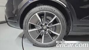 Porsche Macan, 2025 — миниатюра 5