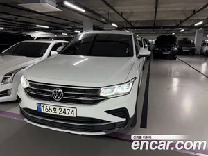 Volkswagen Tiguan, 2021 — миниатюра 1