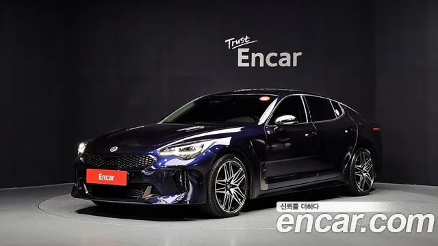 Kia Stinger, 2021 — фото автомобиля из Кореи