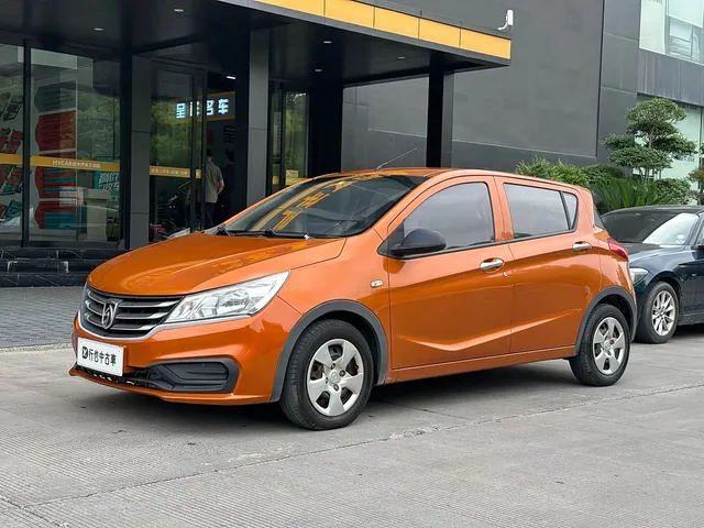 Wuling 310, 2017 — фото автомобиля из Китая