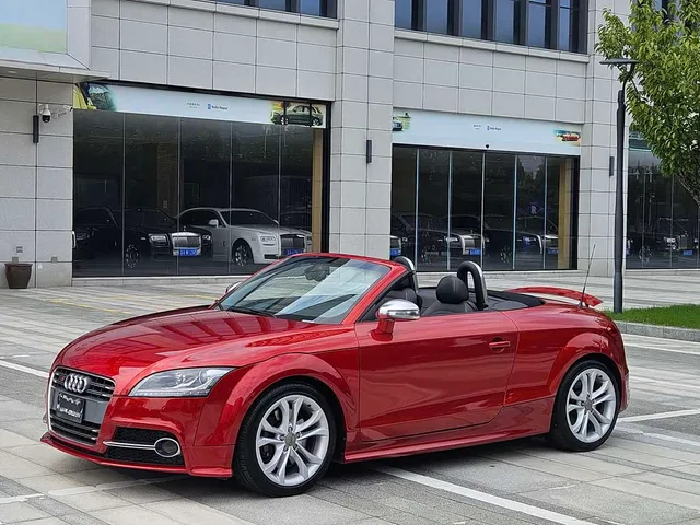 Audi TTS, 2015 — фото автомобиля из Китая