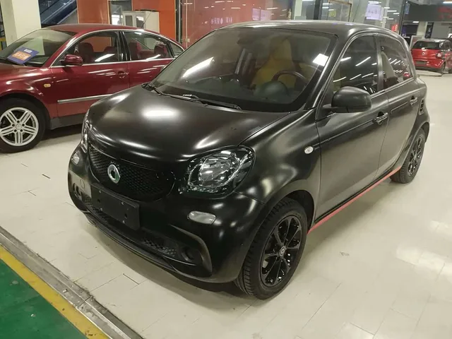 Smart forfour, 2018 — фото автомобиля из Китая