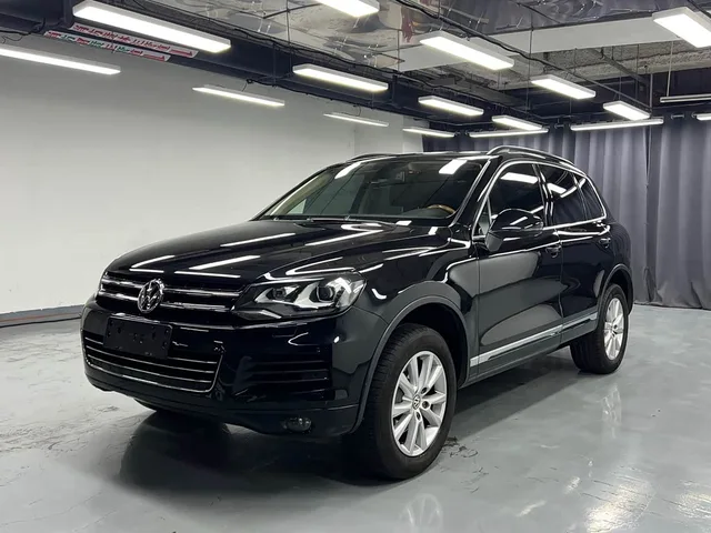 Volkswagen Touareg, 2014 — фото автомобиля из Китая