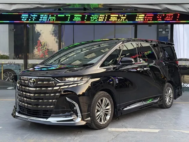 Toyota Alphard, 2025 — фото автомобиля из Китая