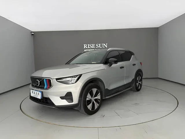 Volvo XC40, 2023 — фото автомобиля из Китая