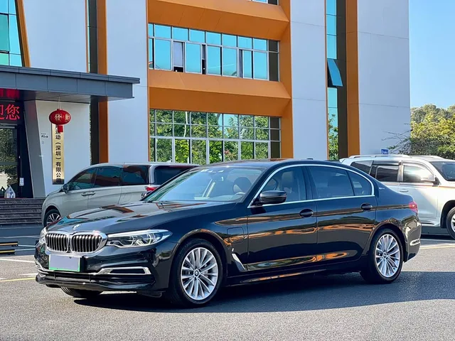 BMW 5 Series, 2019 — фото автомобиля из Китая
