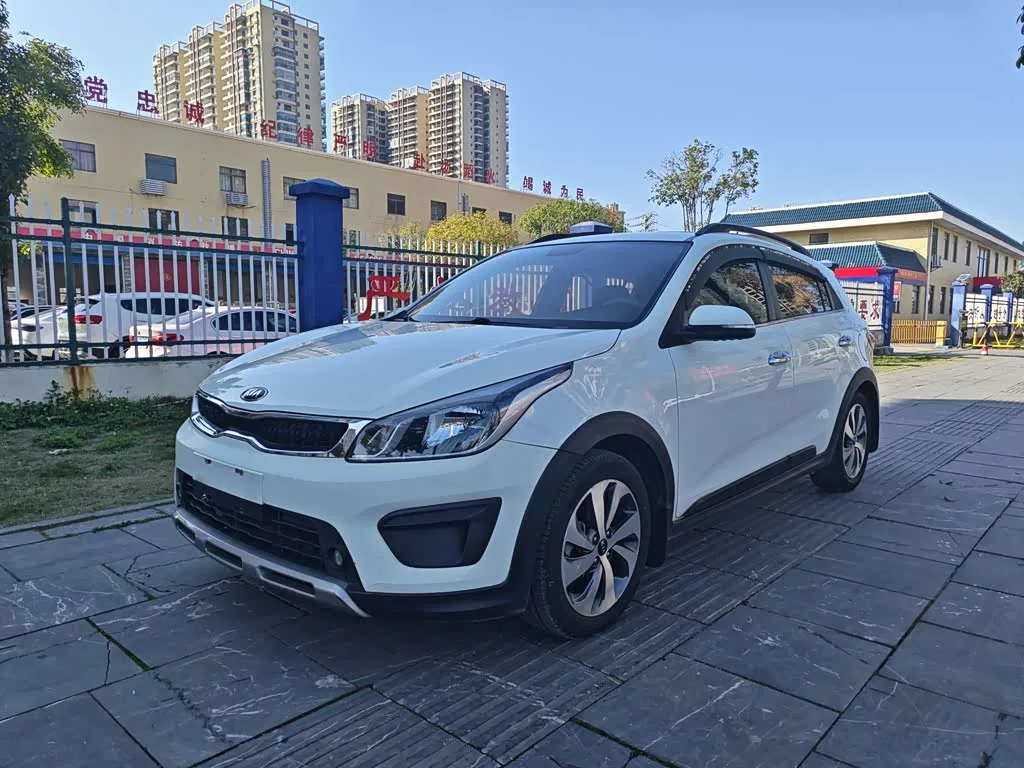 Kia KX CROSS, 2018 — фото 1 из 1
