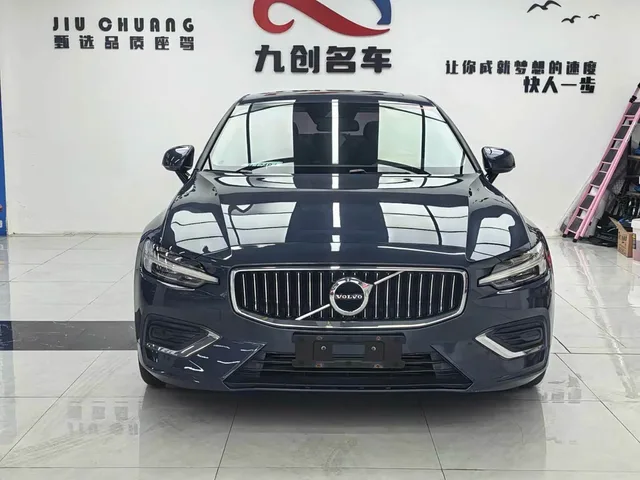 Volvo S60, 2020 — фото автомобиля из Китая