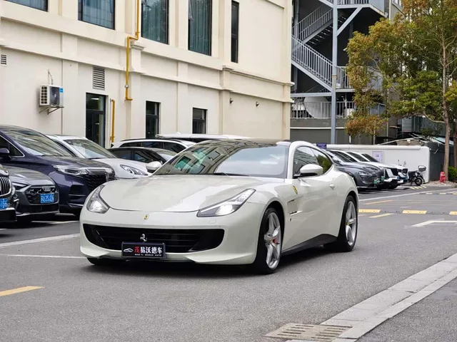 Ferrari GTC4Lusso, 2019 — фото автомобиля из Китая