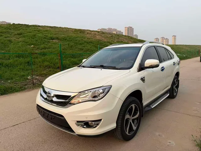 BYD S7, 2015 — фото автомобиля из Китая