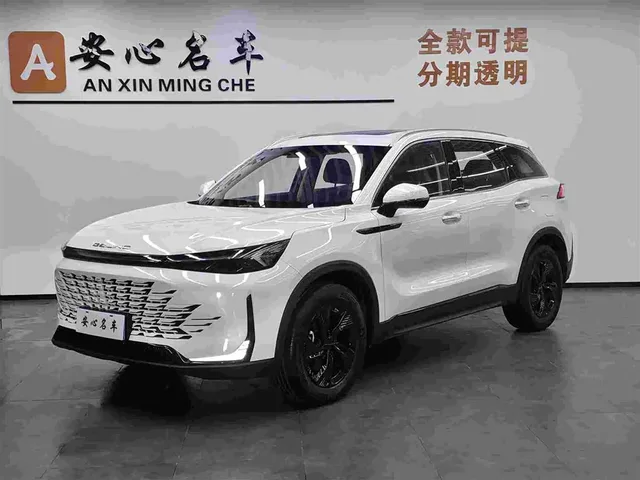 BAIC X7, 2025 — фото автомобиля из Китая