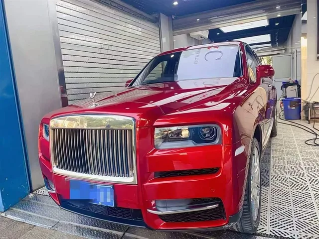 Rolls-Royce Cullinan, 2020 — фото автомобиля из Китая