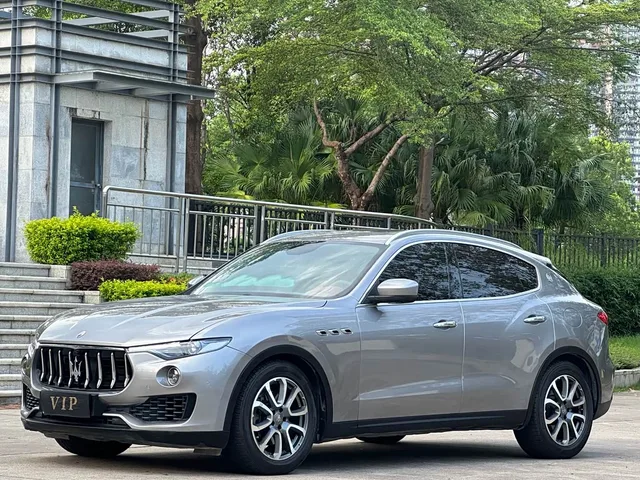 Maserati Levante, 2018 — фото автомобиля из Китая