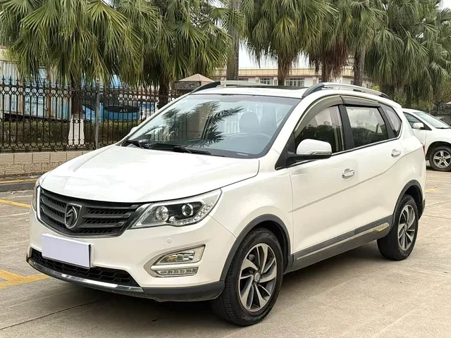 Wuling 560, 2016 — фото автомобиля из Китая