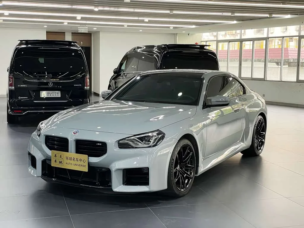 BMW M2, 2023 — фото 1 из 1
