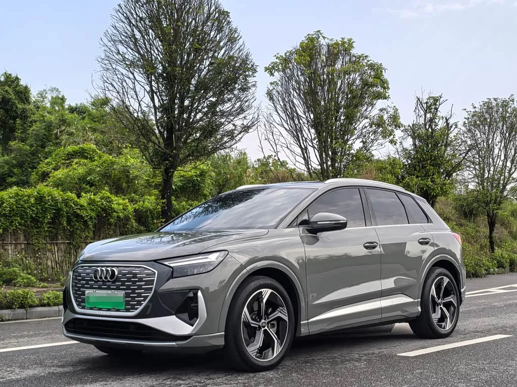 Audi Q4 e-tron, 2024 — фото 1 из 1