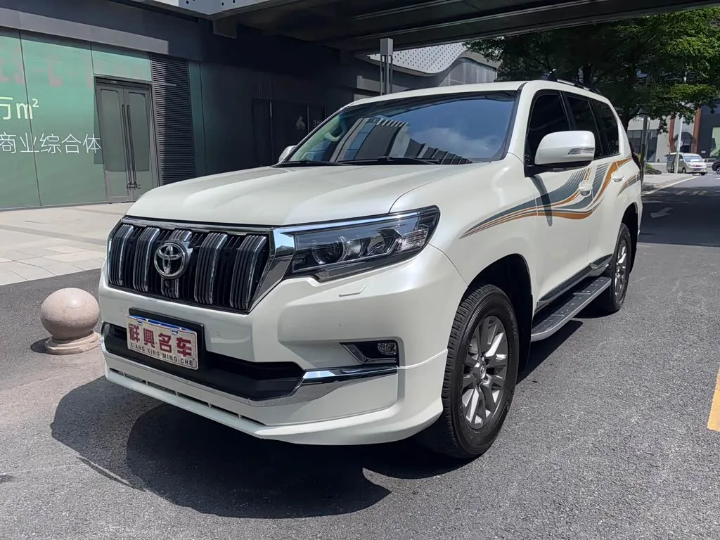Toyota Prado, 2019 — фото 1 из 1