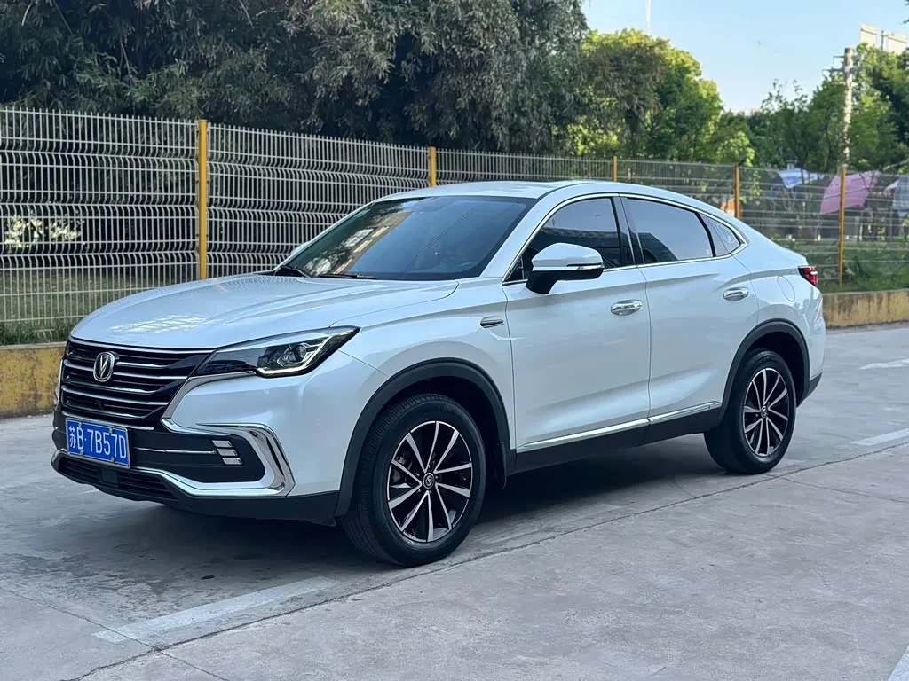 Changan CS85 COUPE, 2020 — фото 1 из 1
