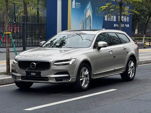 Volvo V90, 2019 — фото автомобиля из Китая
