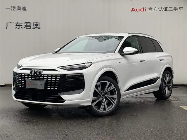 Audi Q6L e-tron, 2026 — фото автомобиля из Китая