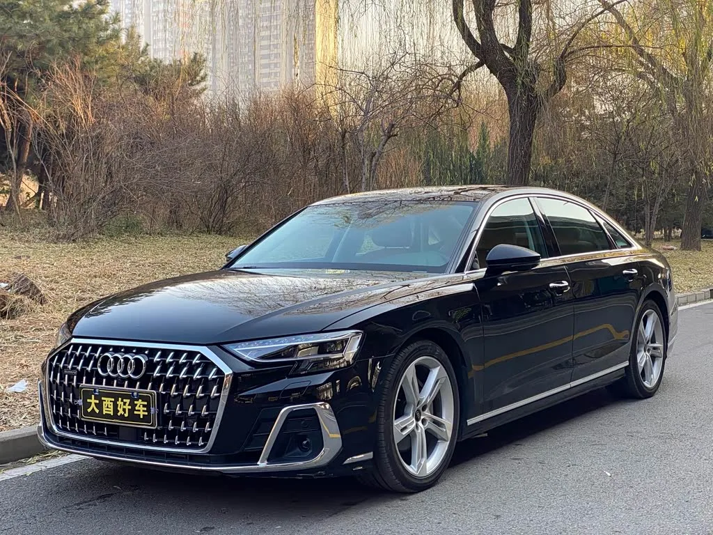 Audi A8, 2023 — фото 1 из 1