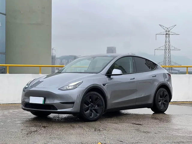 Tesla Model Y, 2024 — фото автомобиля из Китая
