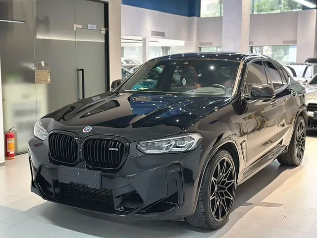 BMW X4 M, 2022 — фото автомобиля из Китая