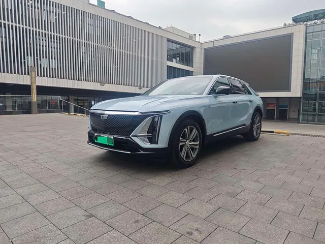 Cadillac Lyriq, 2026 — фото автомобиля из Китая