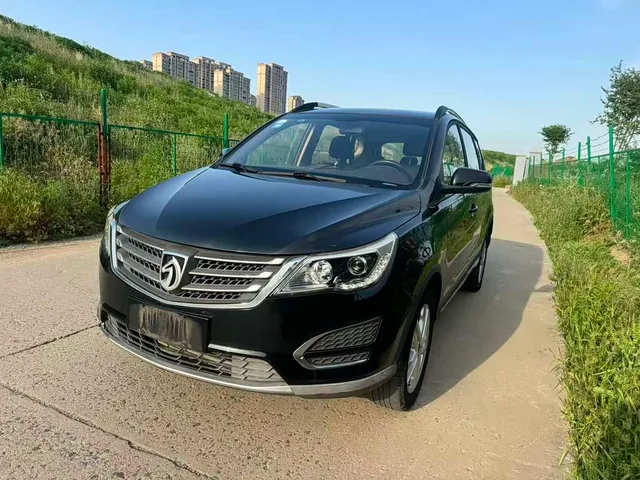 Wuling 560, 2016 — фото автомобиля из Китая