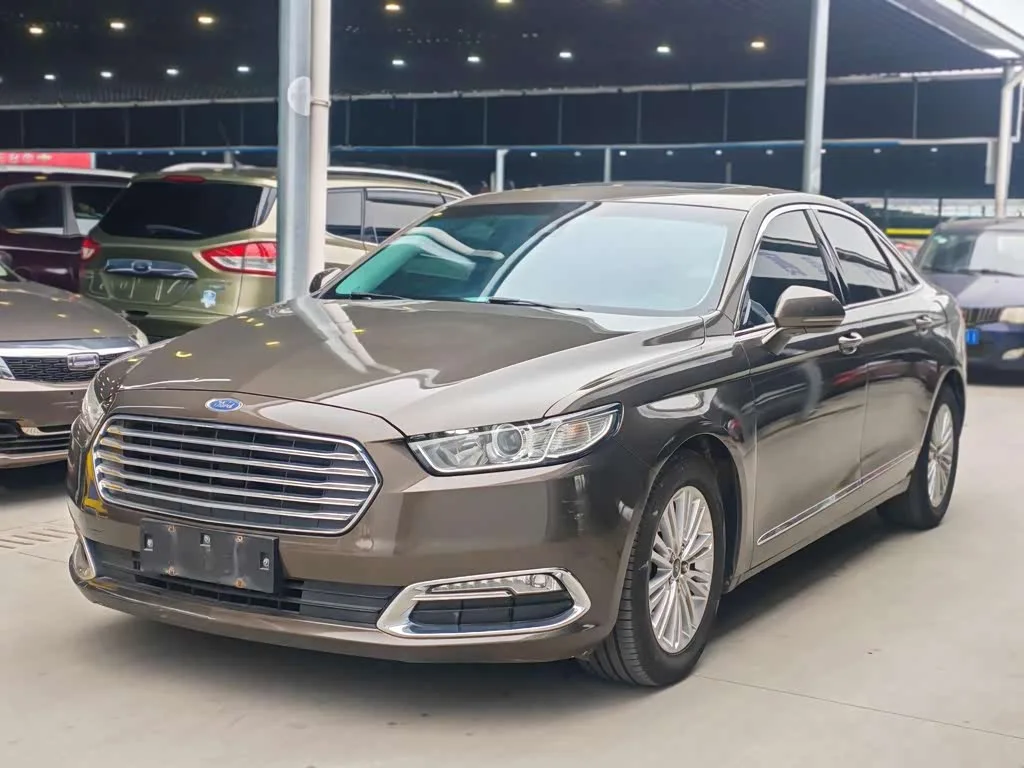 Ford Taurus, 2018 — фото 1 из 1