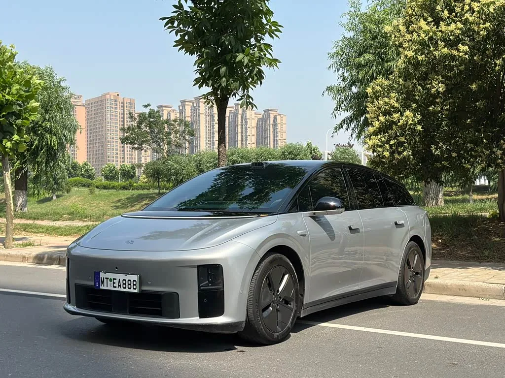 Li Auto i6, 2026 — фото 1 из 1