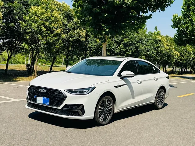 Chery Arrizo 8 PRO, 2026 — фото автомобиля из Китая