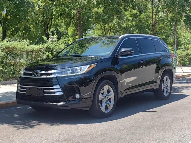 Toyota Highlander, 2021 — фото автомобиля из Китая