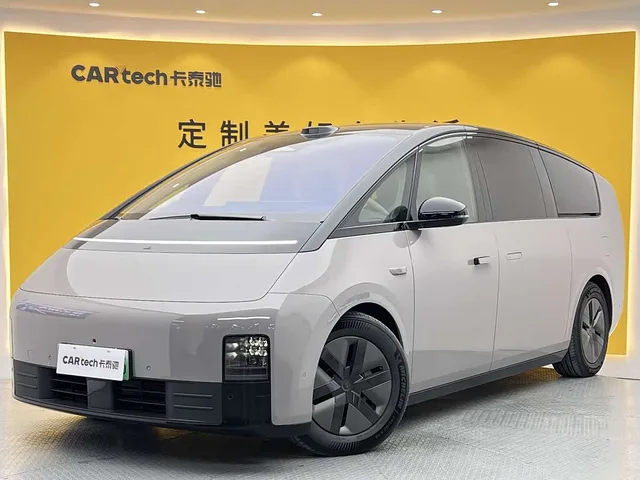 Li Auto MEGA, 2026 — фото автомобиля из Китая