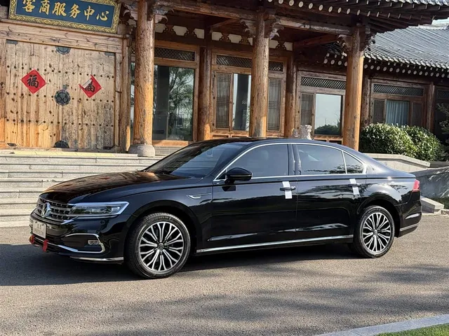 Volkswagen Phideon, 2021 — фото автомобиля из Китая