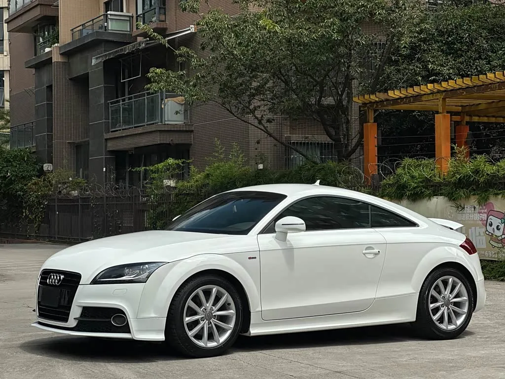 Audi TT, 2014 — фото 1 из 1