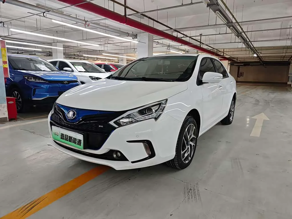 BYD Qin, 2017 — фото 1 из 1