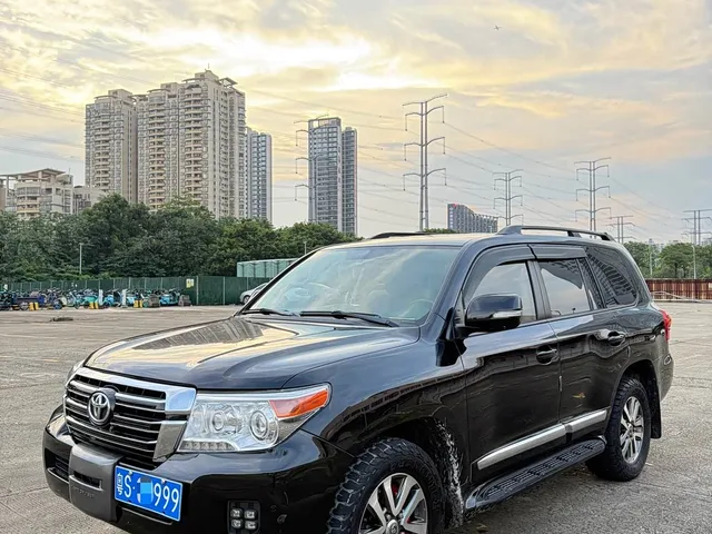 Toyota Land Cruiser, 2016 — фото автомобиля из Китая