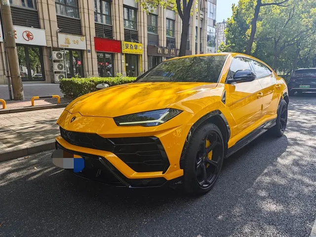 Lamborghini Urus, 2019 — фото автомобиля из Китая