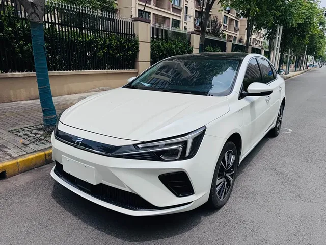 Rising Auto ER6, 2021 — фото автомобиля из Китая