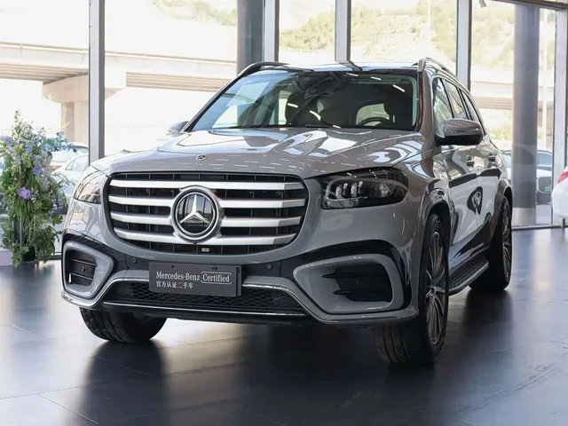 Mercedes-Benz GLS, 2026 — фото автомобиля из Китая