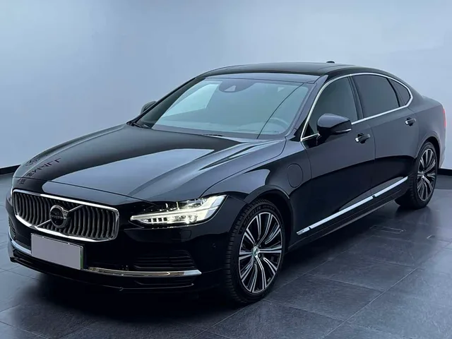 Volvo S90, 2021 — фото автомобиля из Китая