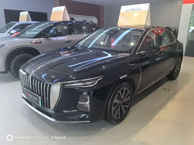Hongqi H5 PHEV, 2025 — фото автомобиля из Китая