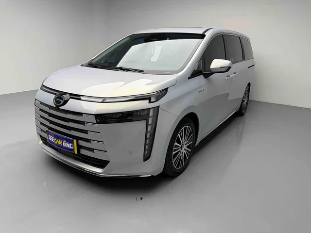 Trumpchi E8 PHEV, 2025 — фото автомобиля из Китая