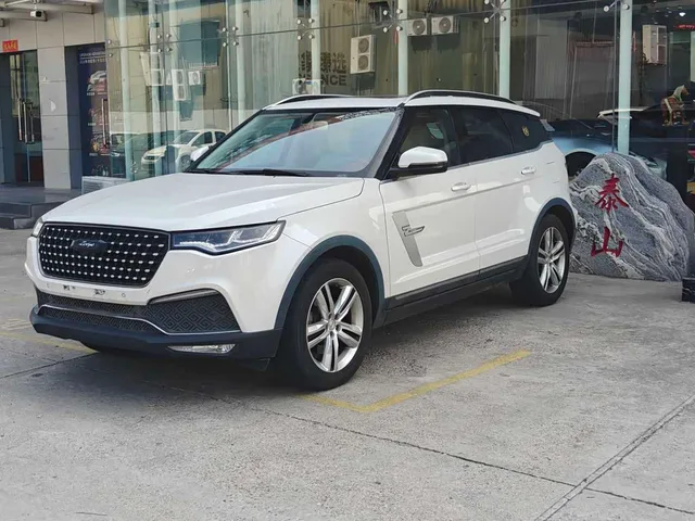 Zotye T700, 2017 — фото автомобиля из Китая