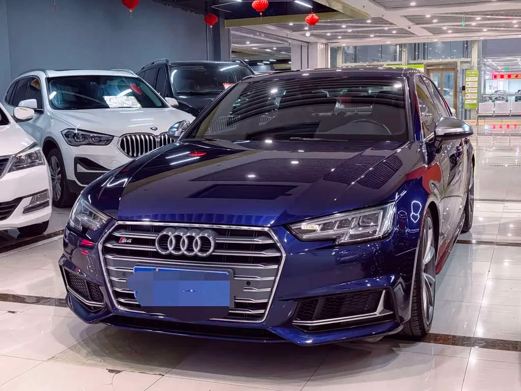 Audi S4, 2018 — фото 1 из 1