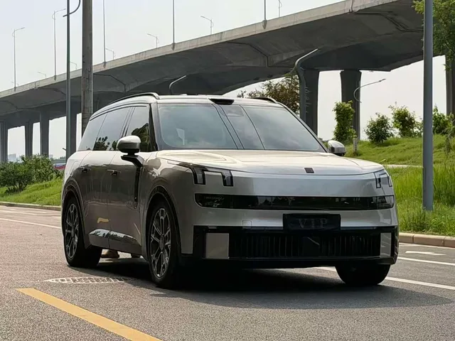 Lynk & Co 900, 2025 — фото автомобиля из Китая